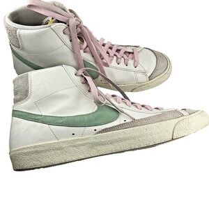 Nike Men’s mid Blazer ‘77 White/Sail Emerald Green size 10.5
